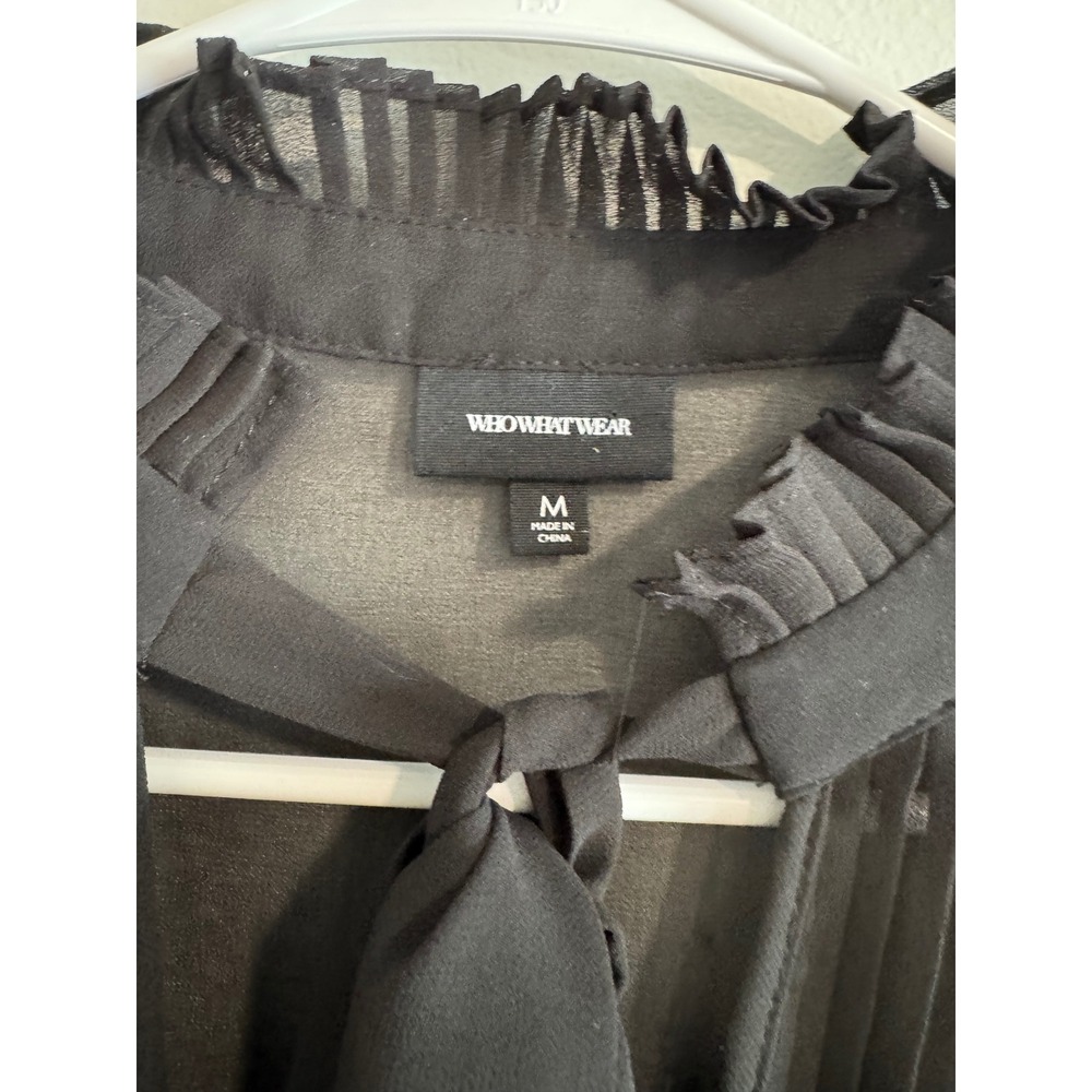 Who What Wear‎ Pleated Tie Neck Blouse Women Medium Black Sheer Ruffle Collar - Picture 2 of 8